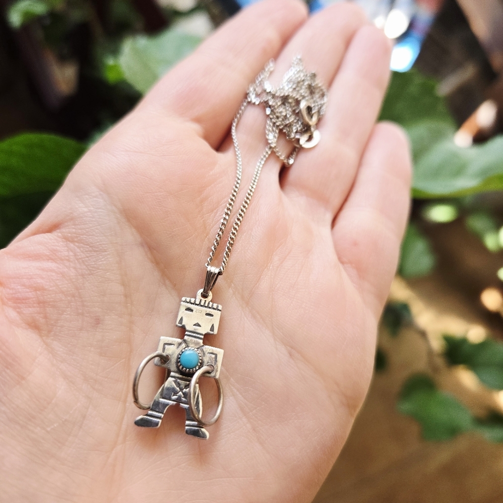 Vintage 925 Sterling Silver Navajo Native American Turquoise Tribal Man Necklace - Picture 4 of 15